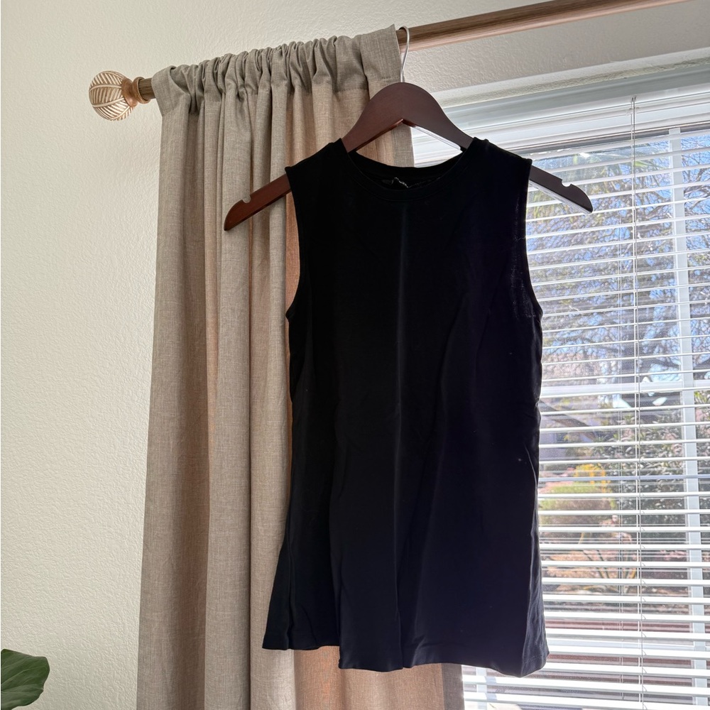 Isaac Mizrahi Live Black Sleeveless Top